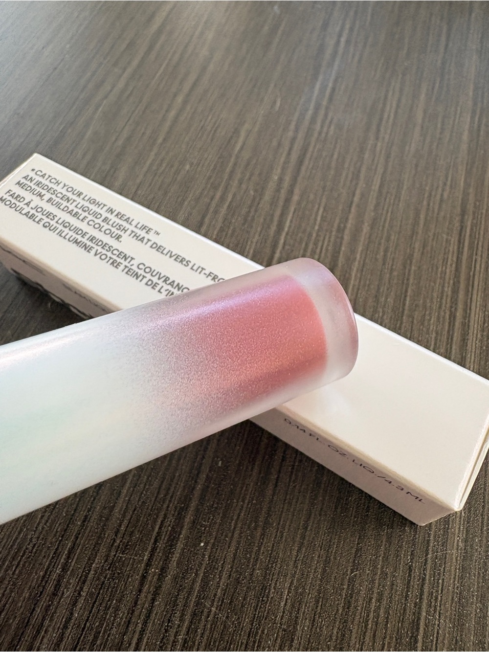 MAC Cosmetics
 Strobe Beam Liquid Blush Nitelite rose - Picture 3 of 6